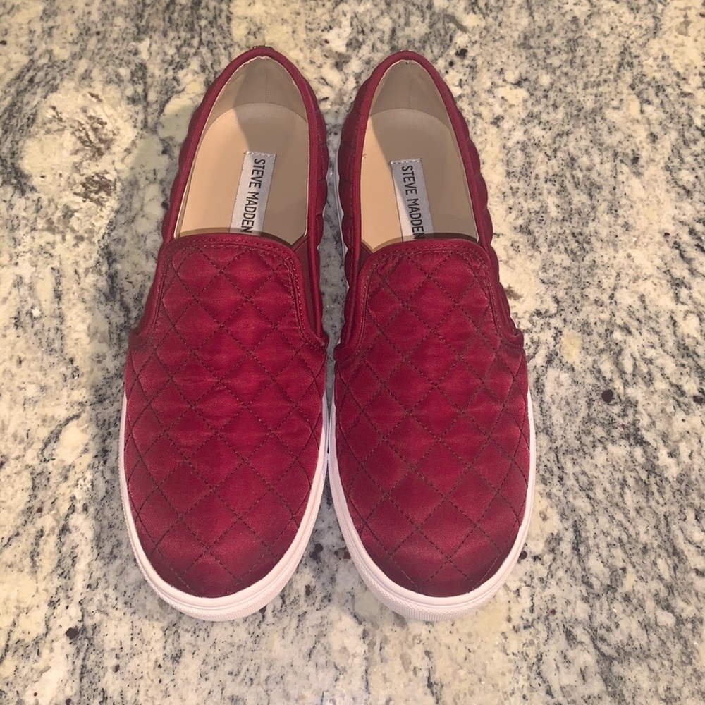 selling asap. new and never worn. too small for me